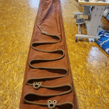 Neuwertiges Gaffelsegel 35m² Vorliek  .... KN 1895